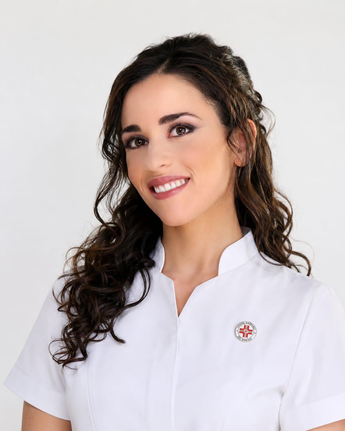 Ritratto di Dottoressa Marina Esposito, Biologa nutrizionista